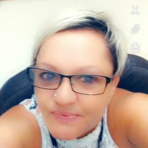 Meet your Posher, Debbie